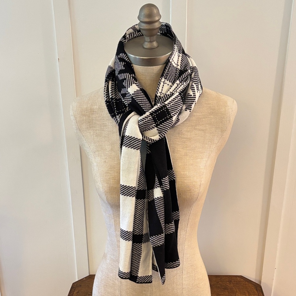 Isaac Mizrahi Black and White Plaid Scarf